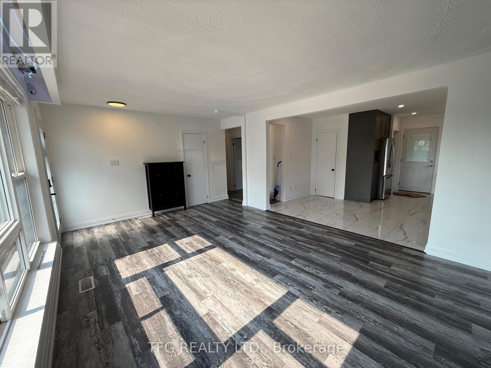 1439 Tremblay Street, Oshawa, Ontario  L1J 3X7 - Photo 6 - E12201413