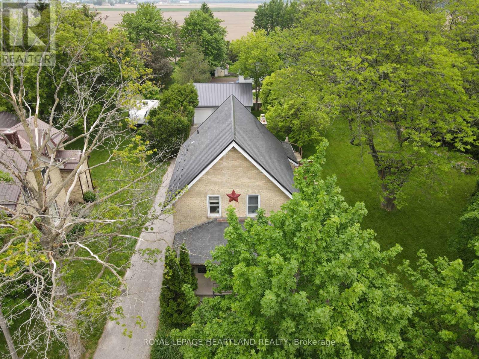 78 Victoria Avenue E, South Huron, Ontario  N0M 1M0 - Photo 4 - X12201400
