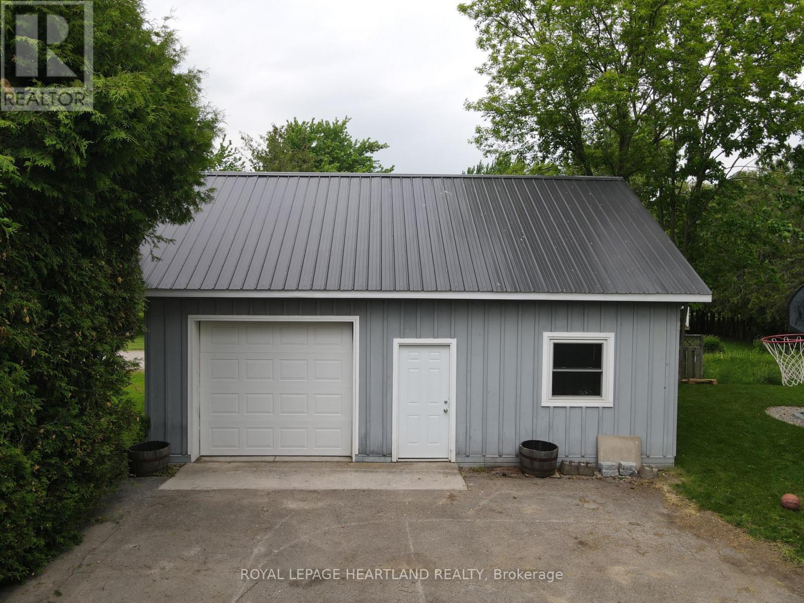 78 Victoria Avenue E, South Huron, Ontario  N0M 1M0 - Photo 5 - X12201400