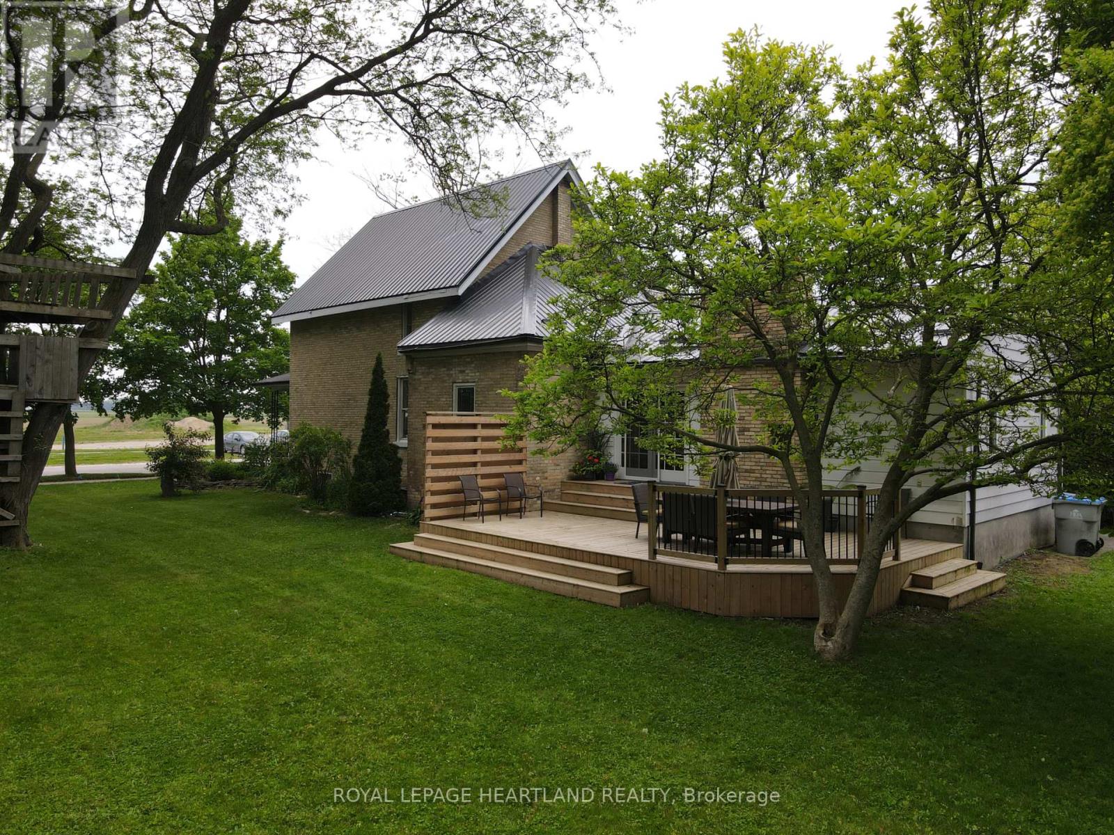 78 Victoria Avenue E, South Huron, Ontario  N0M 1M0 - Photo 6 - X12201400