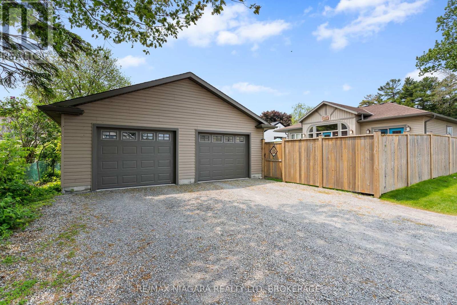 Property at 47 ROSEMOUNT AVENUE image 5