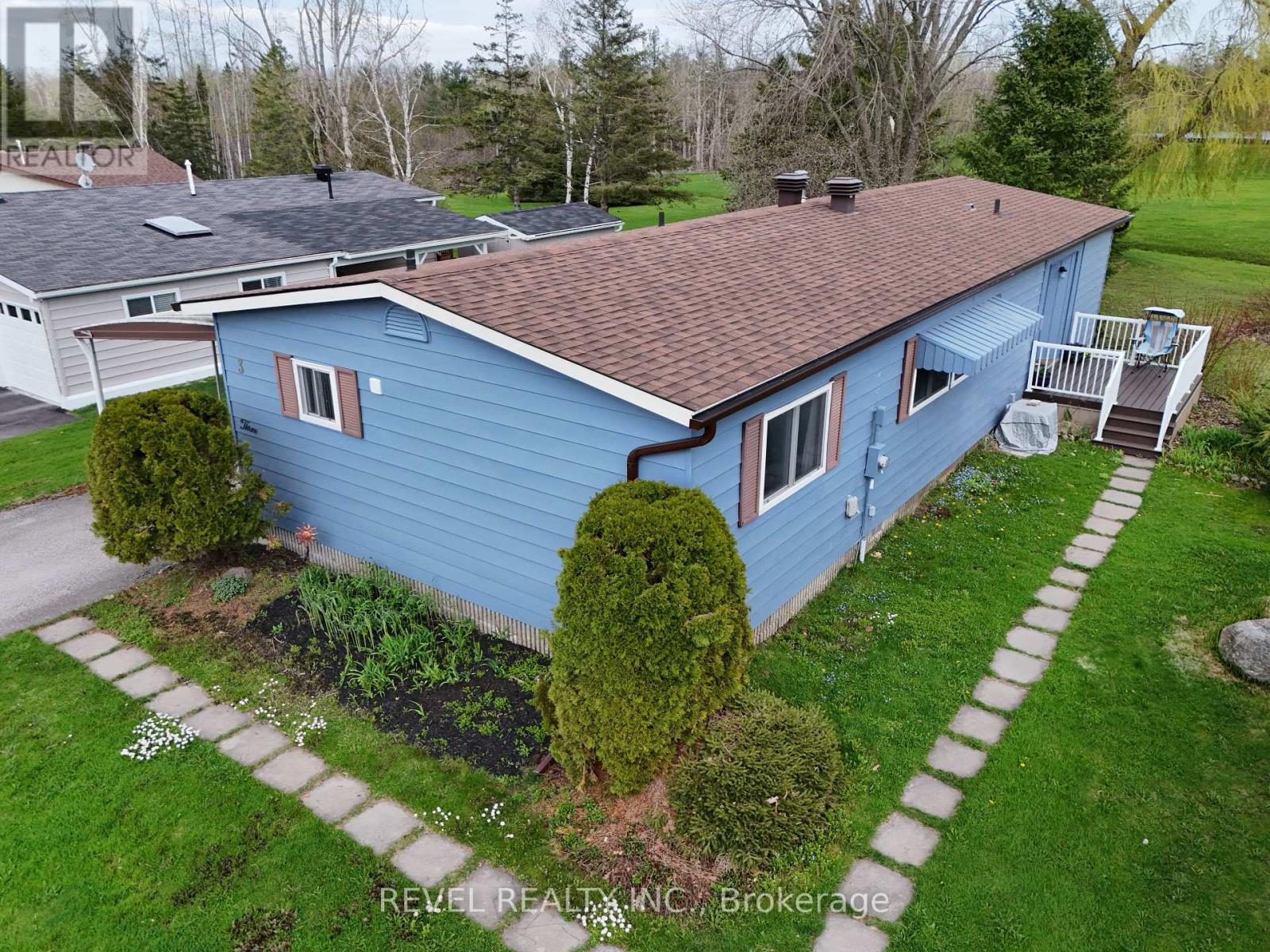 3 Tamarack Drive, Oro-Medonte, Ontario  L0L 1T0 - Photo 1 - S12135245
