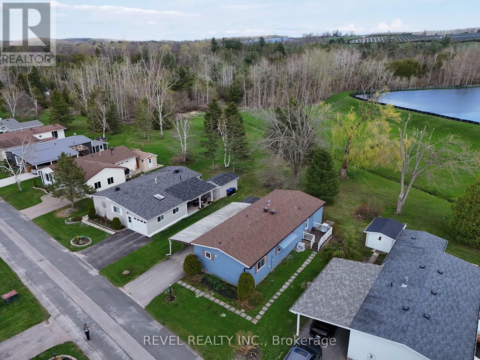 3 Tamarack Drive, Oro-Medonte, Ontario  L0L 1T0 - Photo 3 - S12135245