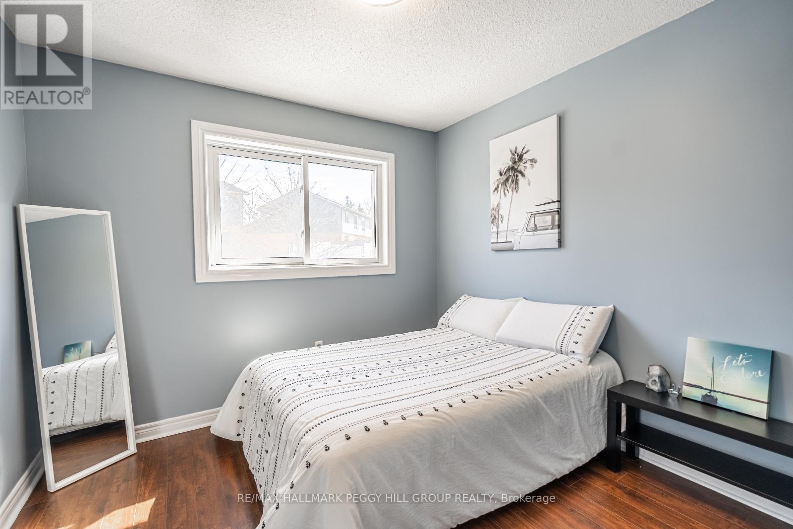8 Rolling Hills Lane, Caledon, Ontario  L7E 1T9 - Photo 11 - W12113134