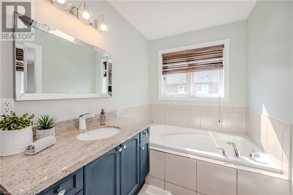 54 Geranium Avenue, Hamilton, Ontario  L0R 1P0 - Photo 16 - 40738225