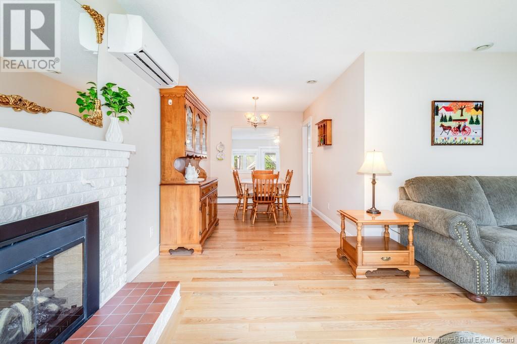 Property at 259 Topcliffe Crescent image 4