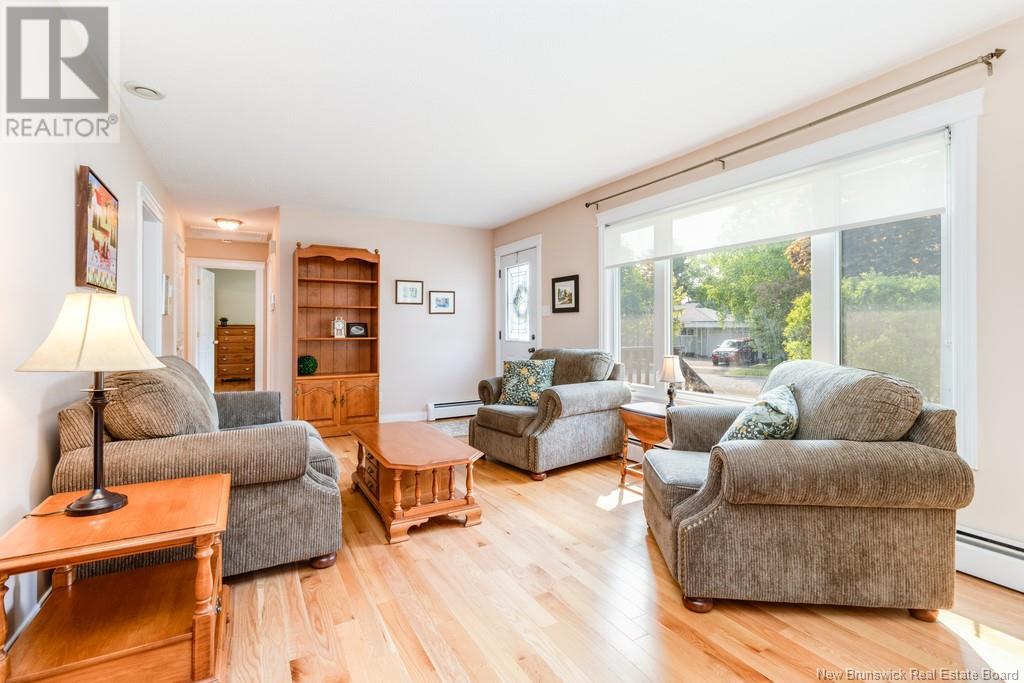 Property at 259 Topcliffe Crescent image 2
