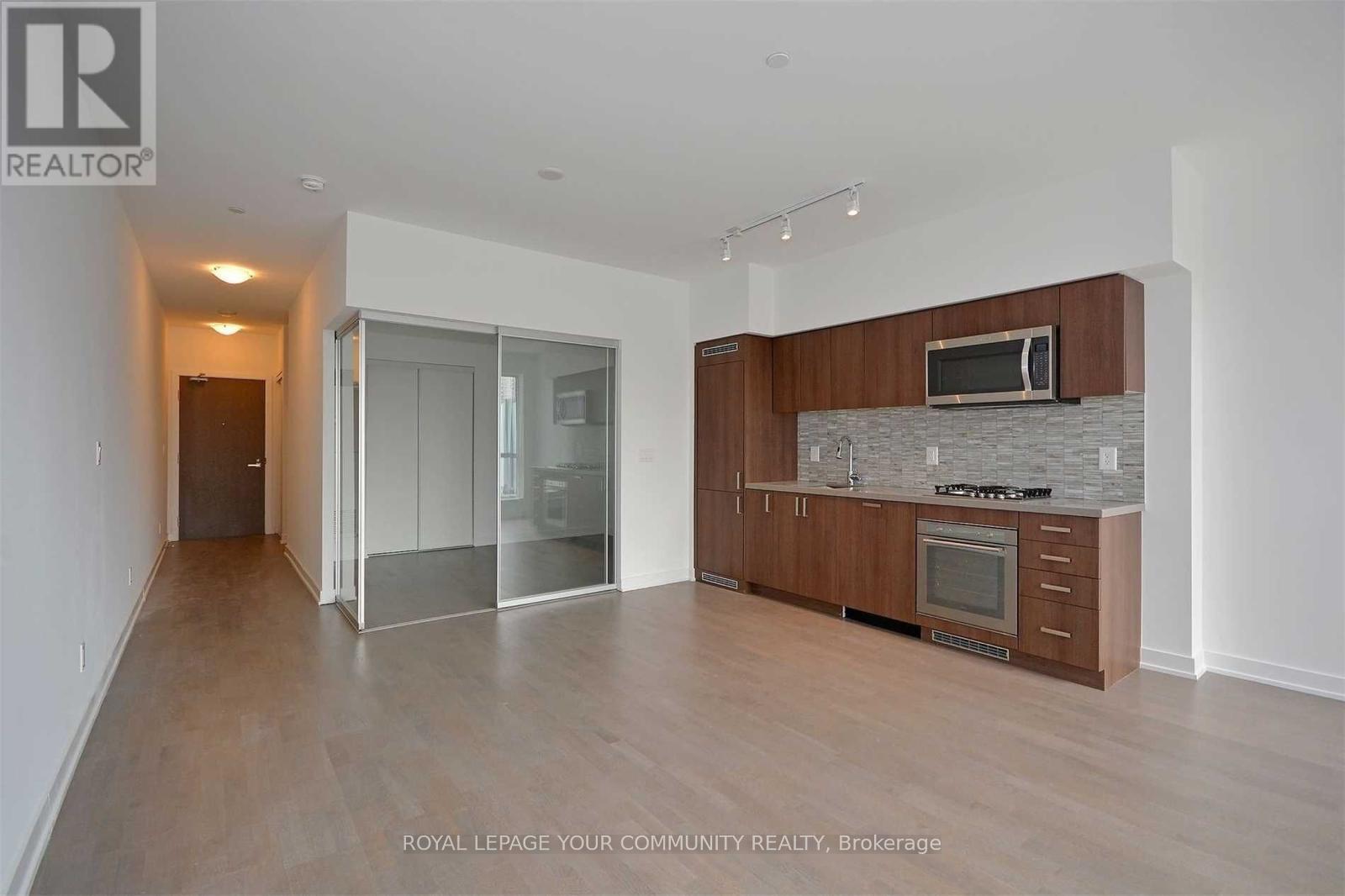 211 - 501 St. Clair Avenue W, Toronto, Ontario  M5P 0A2 - Photo 2 - C12201377