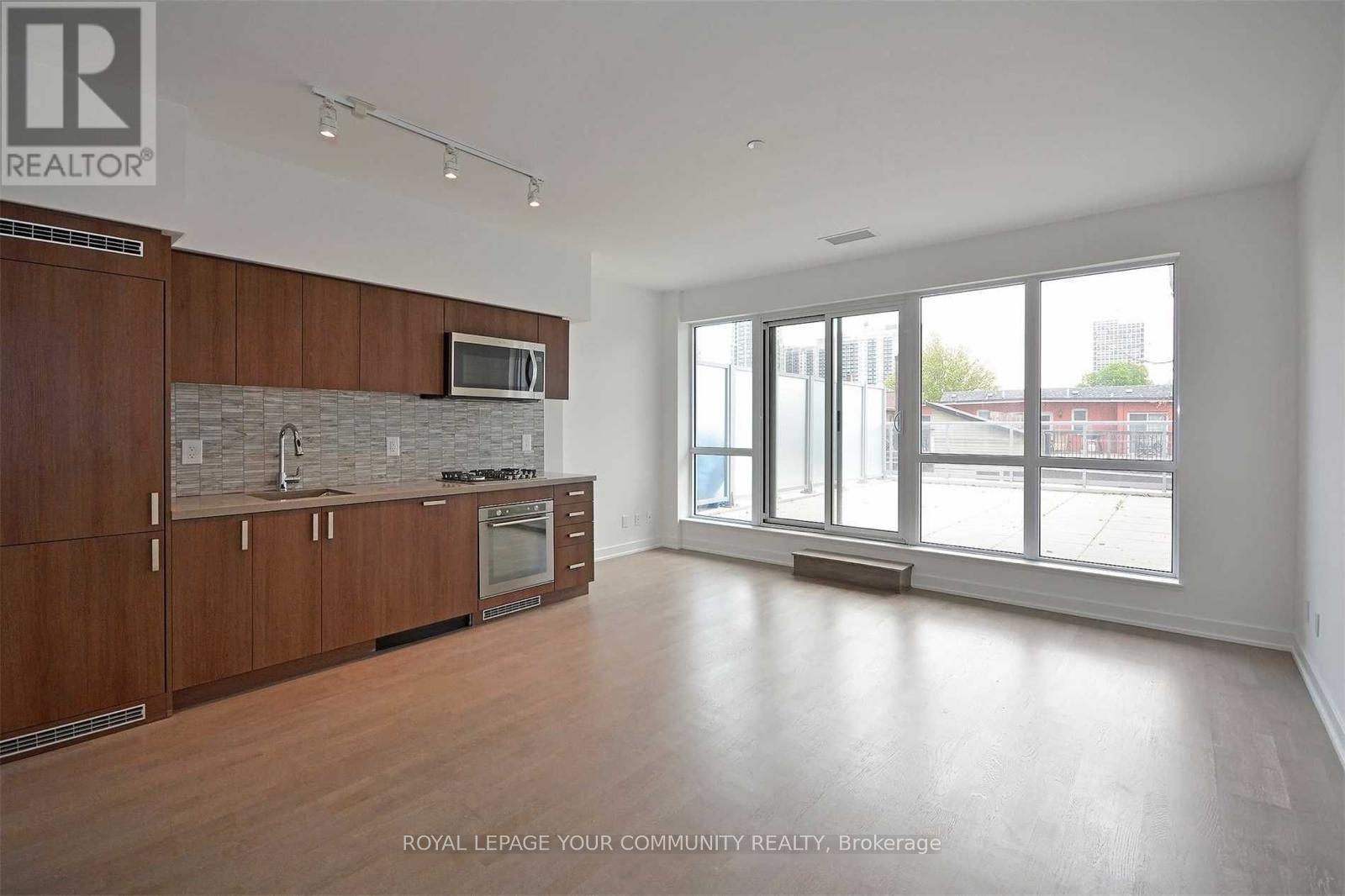 211 - 501 St. Clair Avenue W, Toronto, Ontario  M5P 0A2 - Photo 4 - C12201377