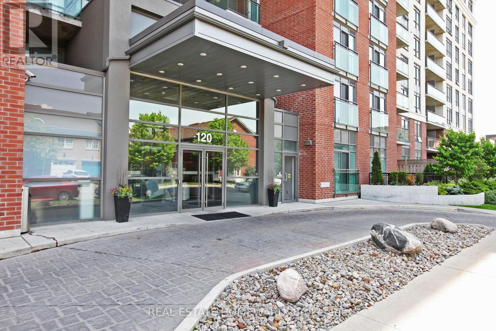 #608 - 120 Dallimore Circle, Toronto, Ontario  M3C 4J1 - Photo 2 - C12201396