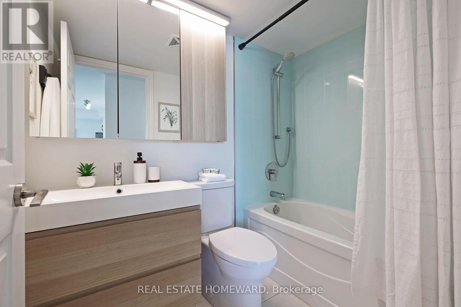 #608 - 120 Dallimore Circle, Toronto, Ontario  M3C 4J1 - Photo 26 - C12201396