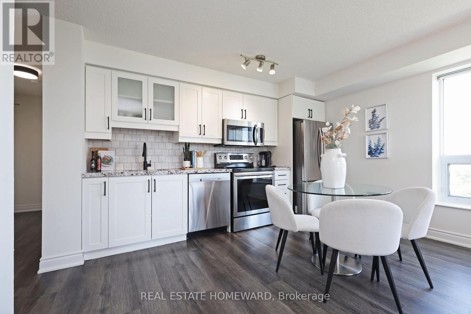 #608 - 120 Dallimore Circle, Toronto, Ontario  M3C 4J1 - Photo 8 - C12201396