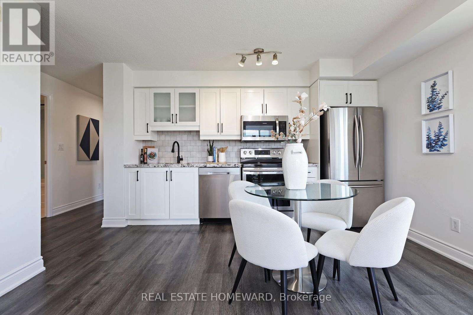 #608 - 120 Dallimore Circle, Toronto, Ontario  M3C 4J1 - Photo 9 - C12201396