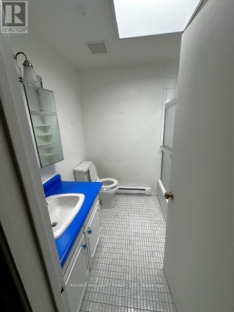5 Bowmore Road, Toronto (Woodbine Corridor), Ontario  M4L 3H6 - Photo 15 - E12201346