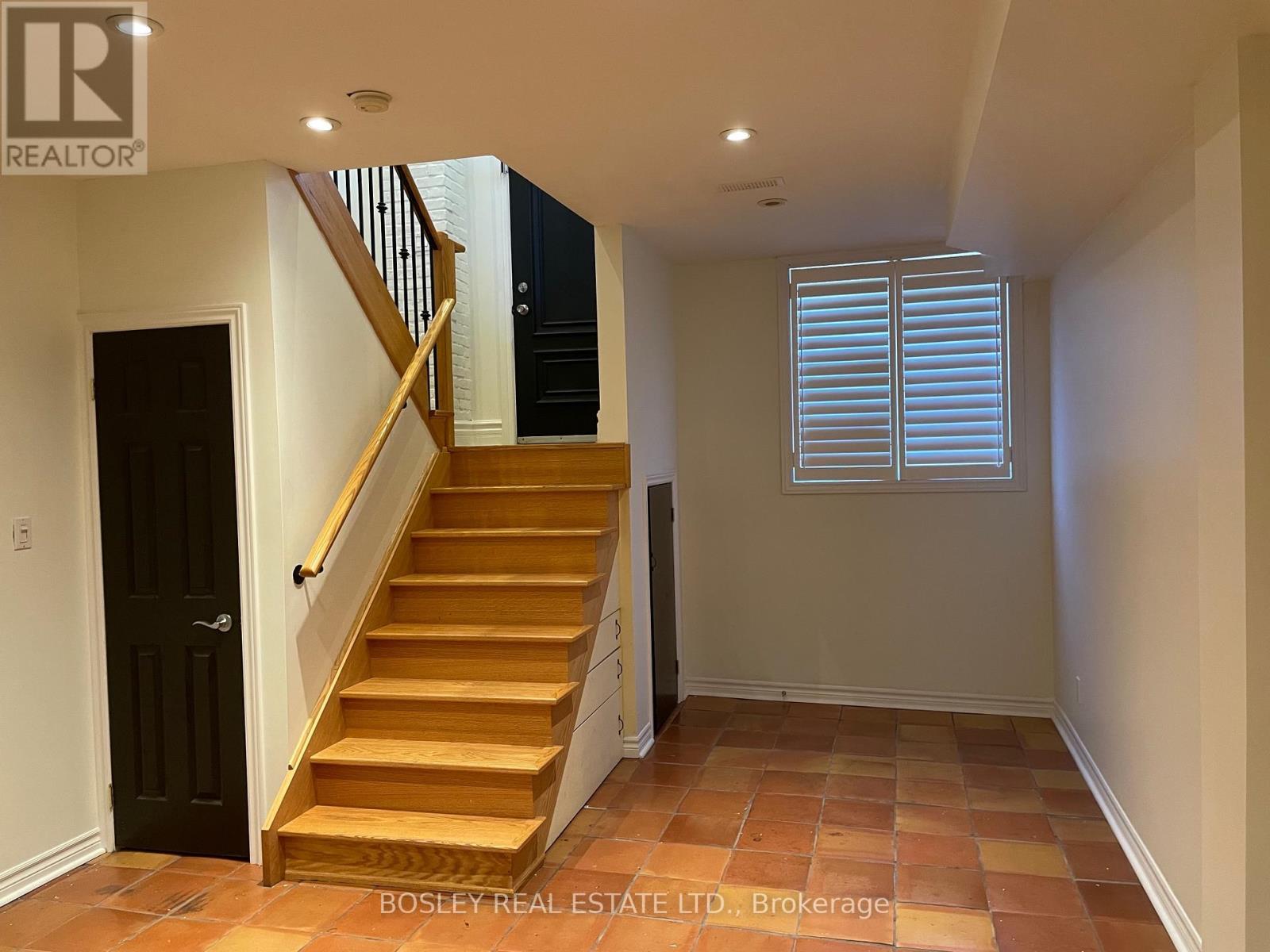 42 East York Avenue, Toronto (Broadview North), Ontario  M4K 3Z9 - Photo 7 - E12201387