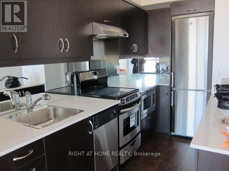 1102 - 320 RICHMOND STREET E, Toronto, Ontario