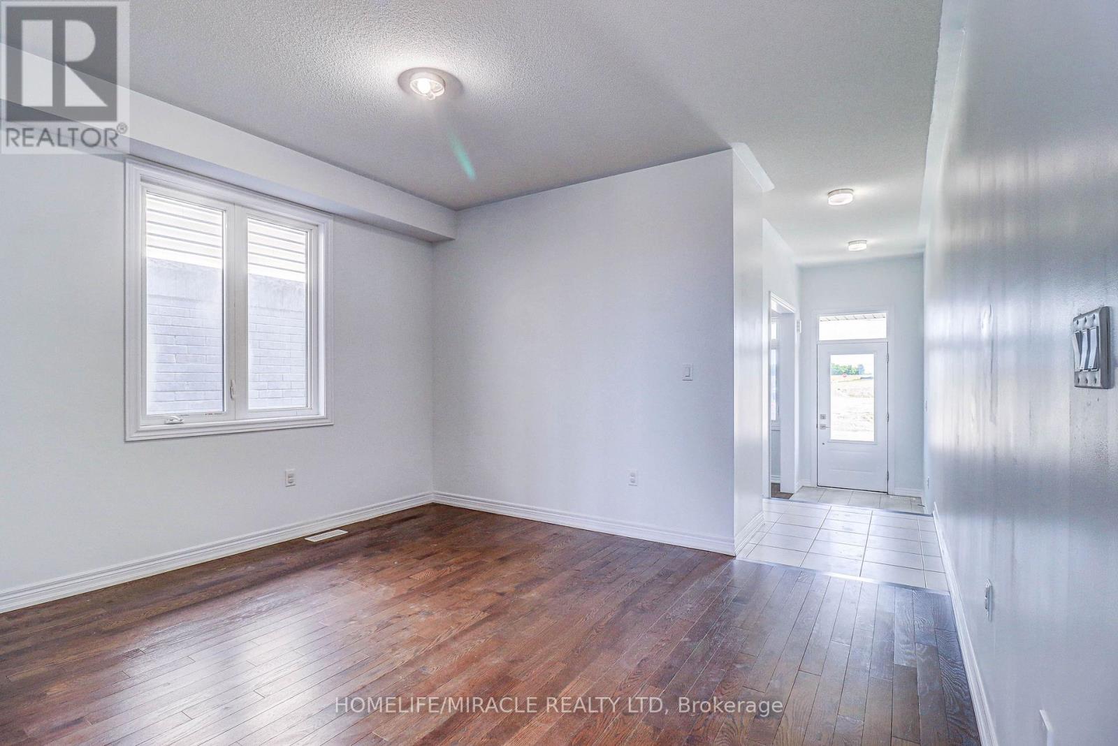 175 Fenchurch Manor, Barrie, Ontario  L9J 0B7 - Photo 11 - S12200077
