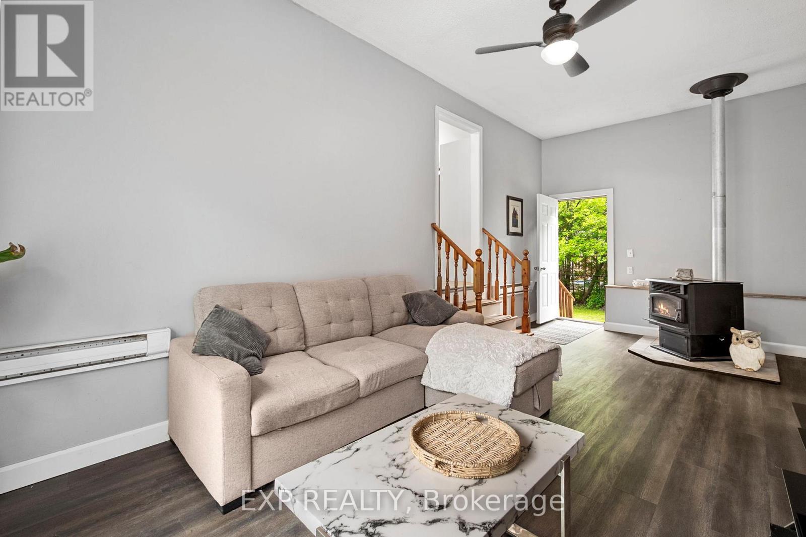 75 Brook Crescent, Georgina, Ontario  L0E 1N0 - Photo 17 - N12201355