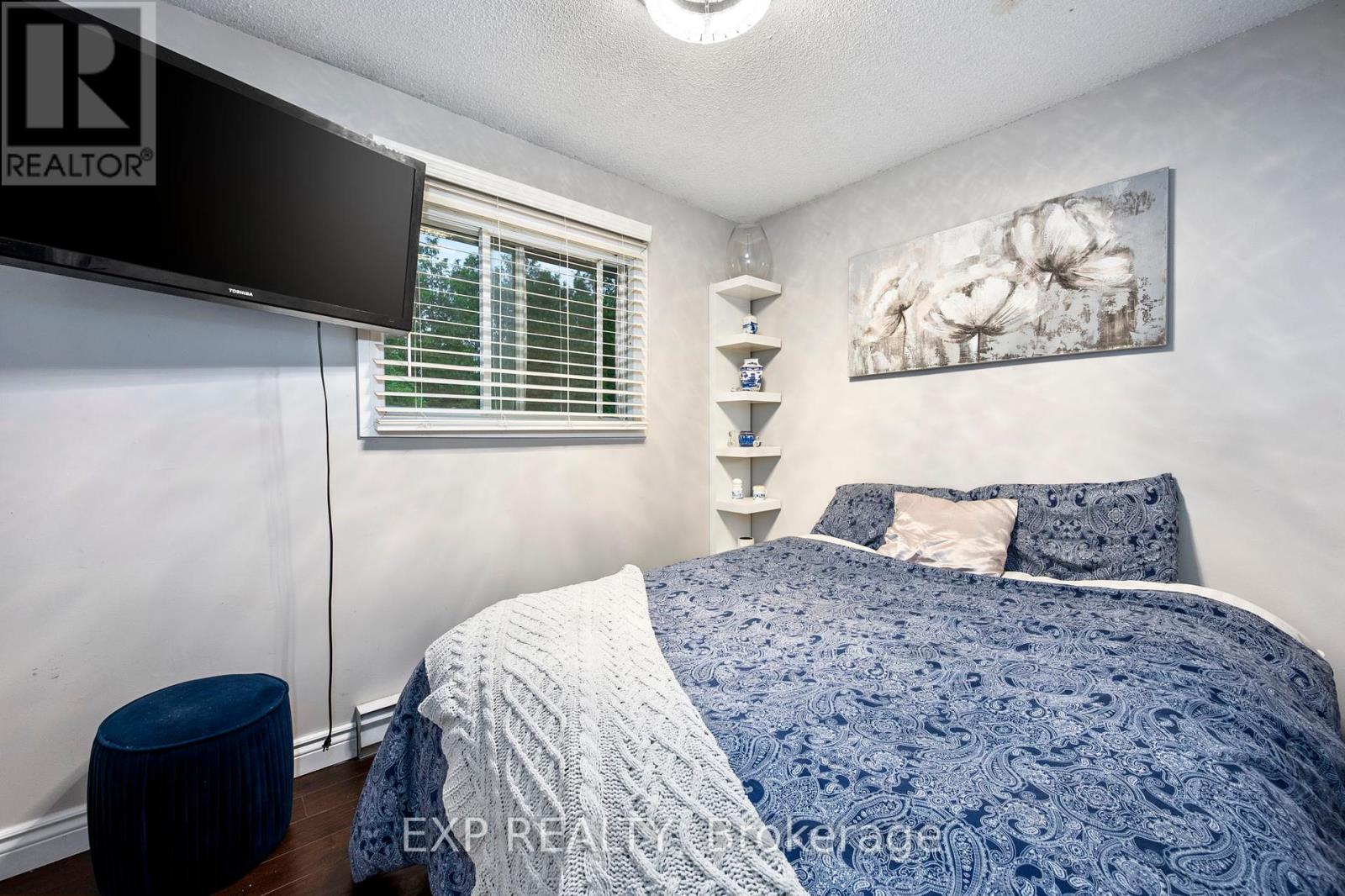 75 Brook Crescent, Georgina, Ontario  L0E 1N0 - Photo 24 - N12201355