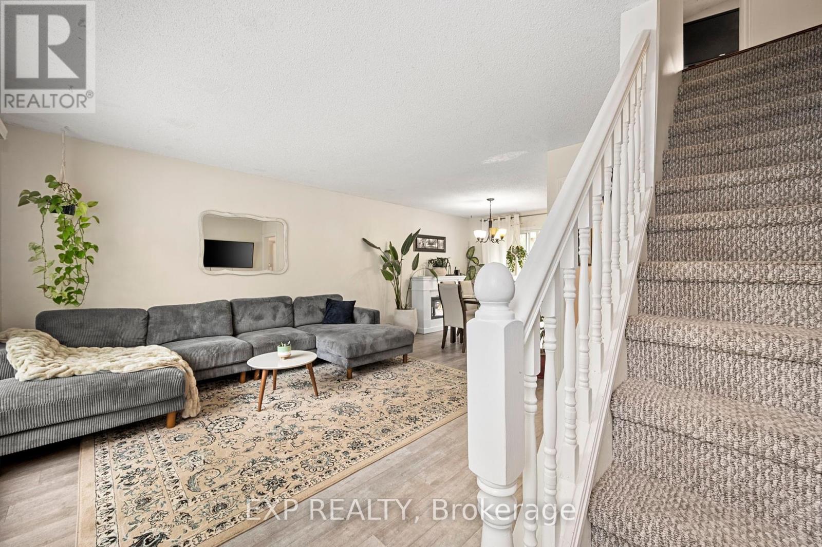 Property at 75 BROOK CRESCENT image 5