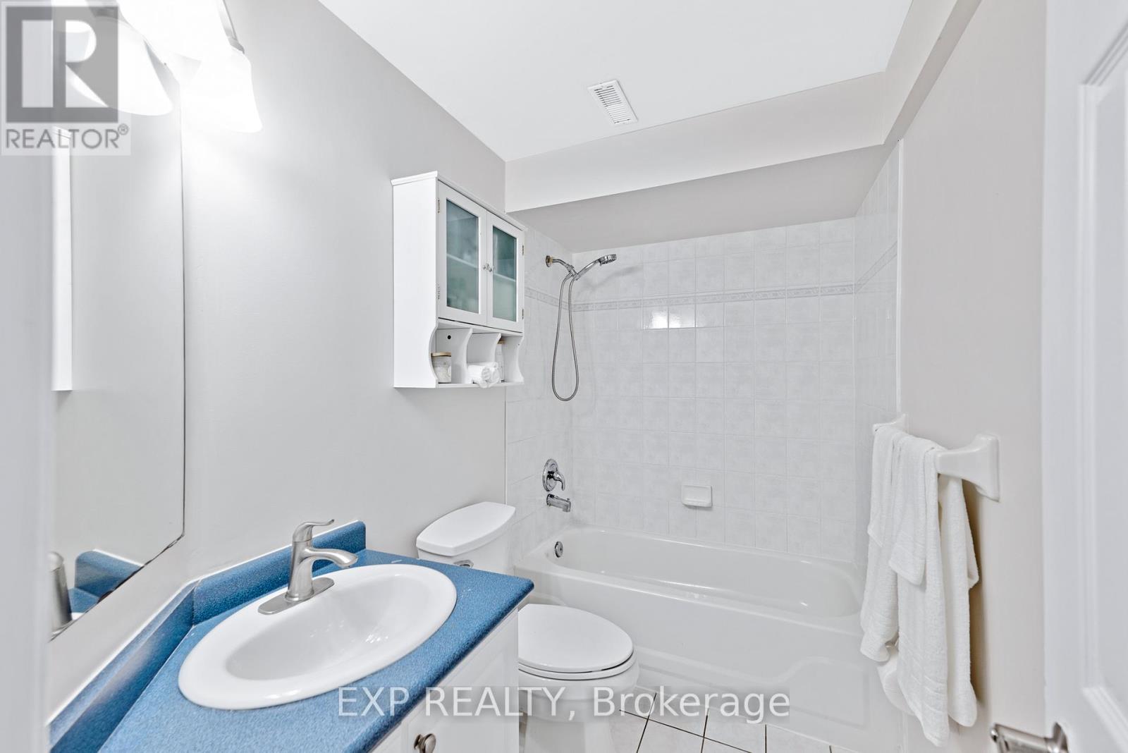 19 Silkwood Crescent, Brampton, Ontario  L6X 4L1 - Photo 20 - W12199260