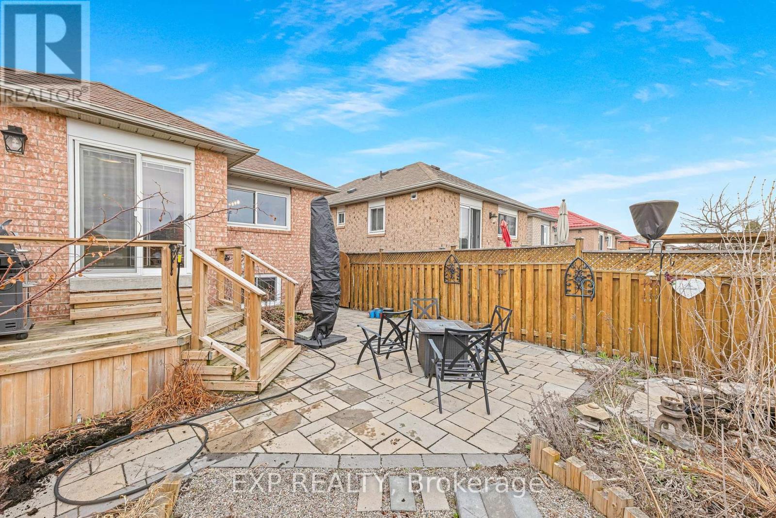19 Silkwood Crescent, Brampton, Ontario  L6X 4L1 - Photo 28 - W12199260