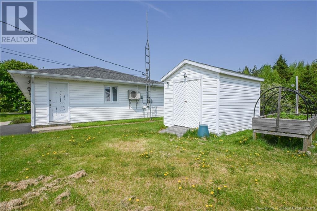 Property at 459 rue Pointe-à-Bouleau Street image 4