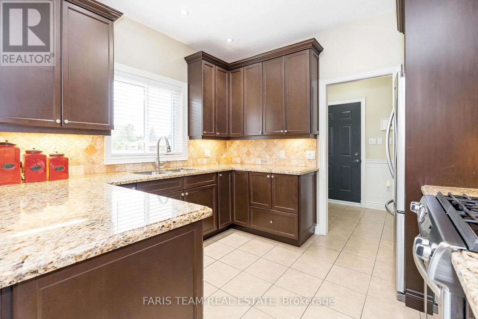 1962 Elana Drive, Severn (Bass Lake), Ontario  L3V 0C2 - Photo 5 - S12201404