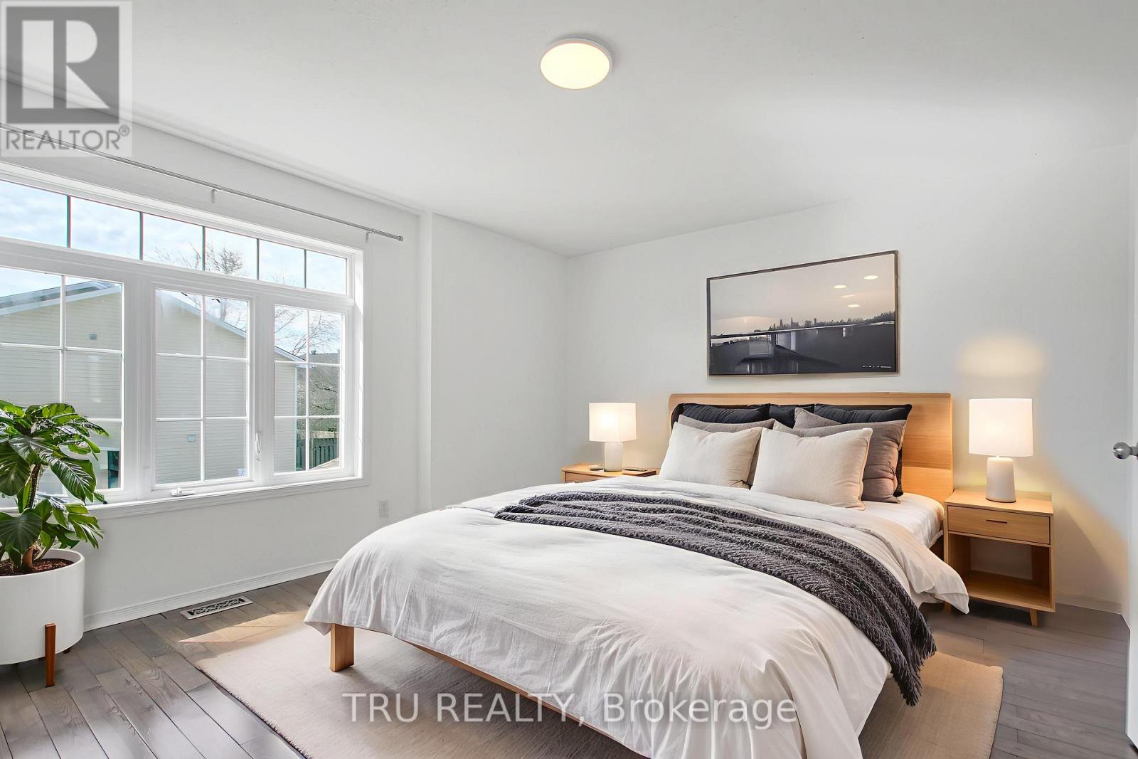 133 Kinross Private, Ottawa, Ontario  K2K 3P9 - Photo 21 - X12196433
