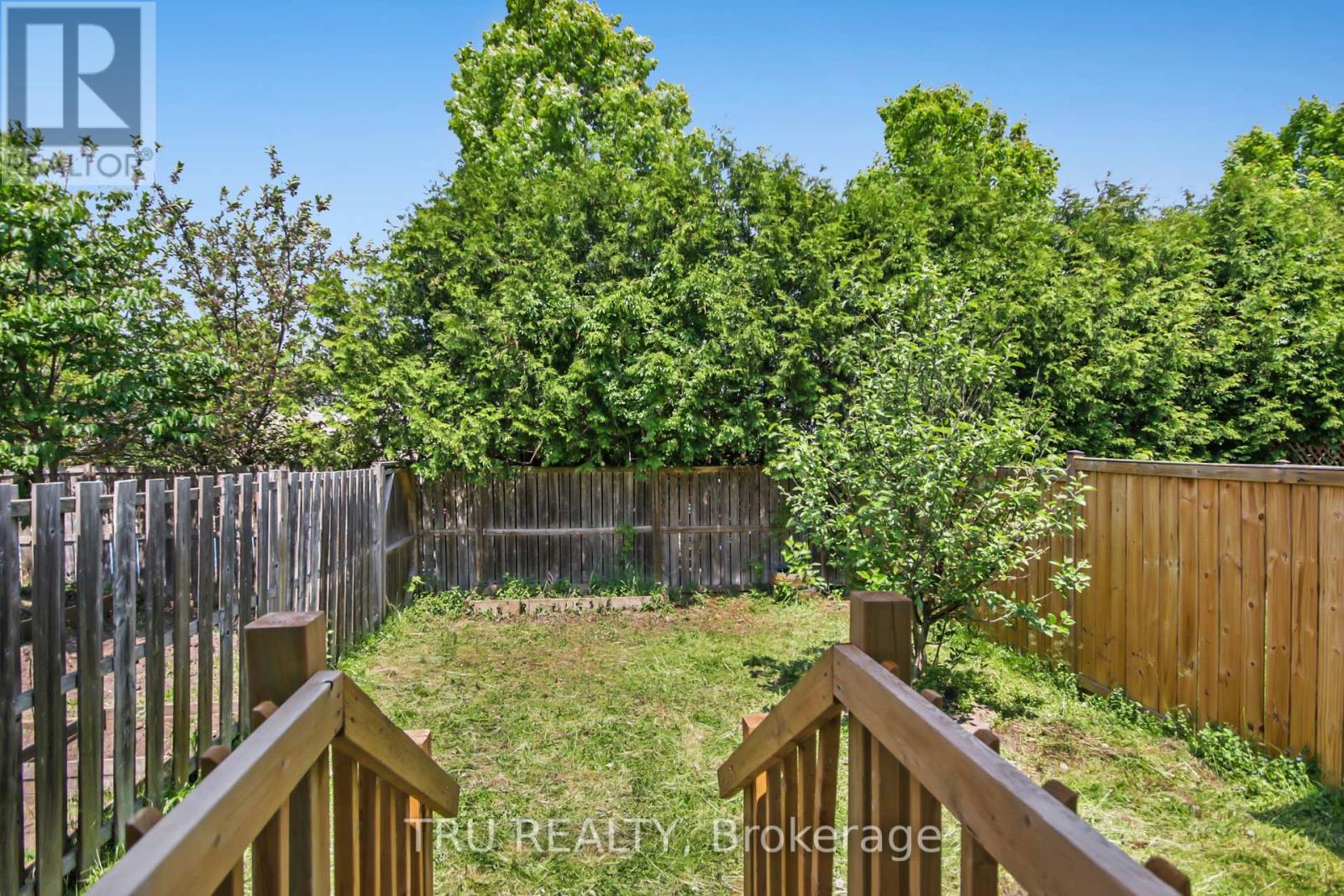 133 Kinross Private, Ottawa, Ontario  K2K 3P9 - Photo 37 - X12196433