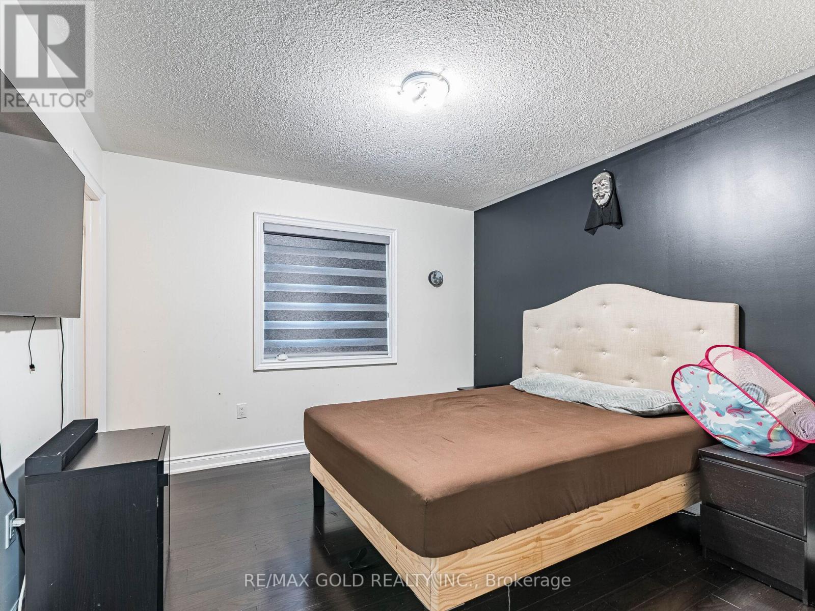 4 Wainwright Drive, Brampton, Ontario  L7A 0C7 - Photo 25 - W12201341