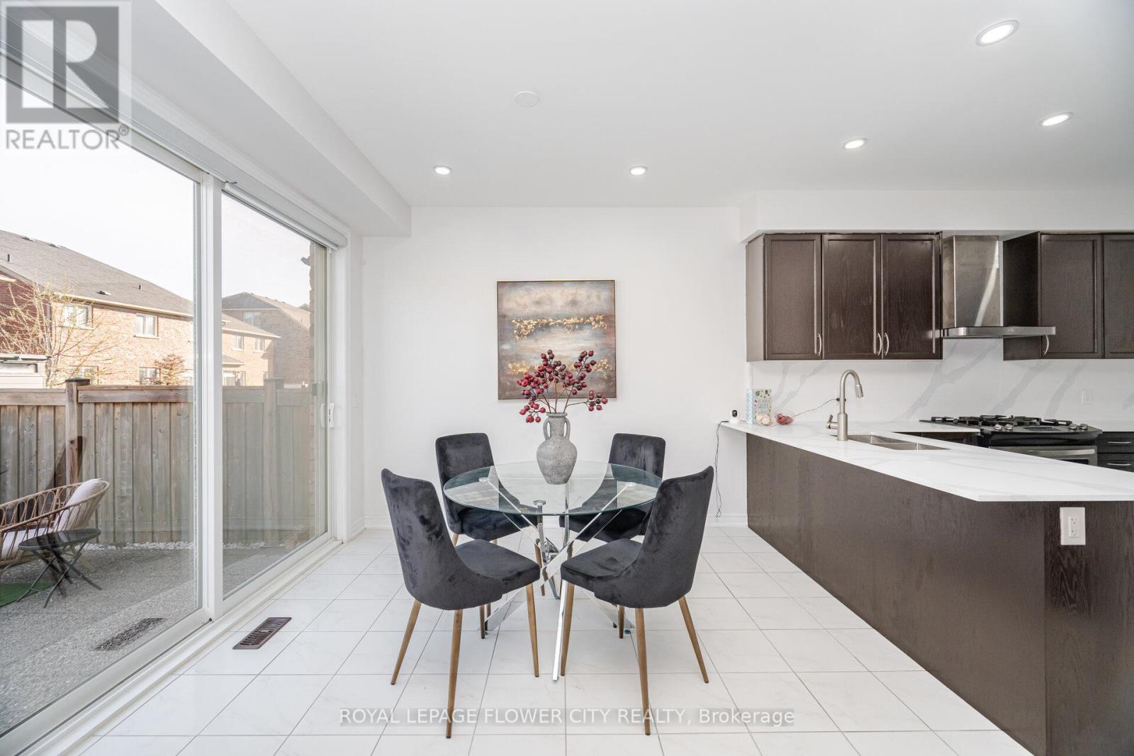 65 Mcechearn Crescent, Caledon, Ontario  L7C 3Y2 - Photo 11 - W12201383