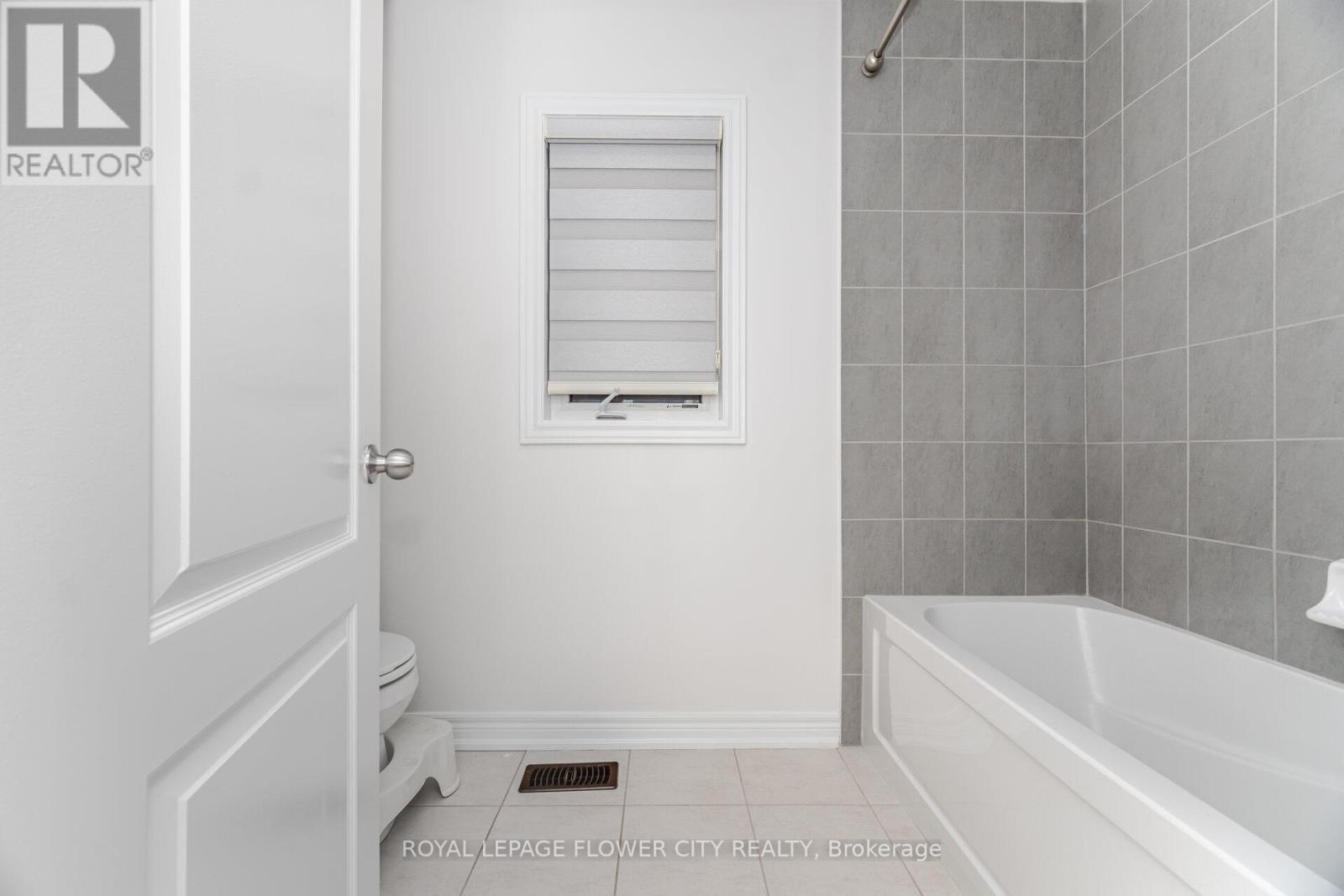 65 Mcechearn Crescent, Caledon, Ontario  L7C 3Y2 - Photo 27 - W12201383