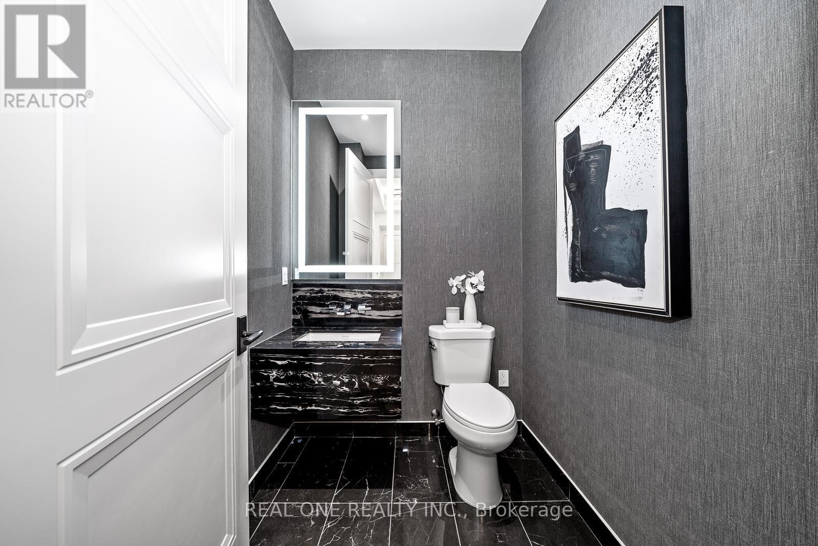814 - 509 Dundas Street W, Oakville, Ontario  L6M 4M2 - Photo 22 - W12201391