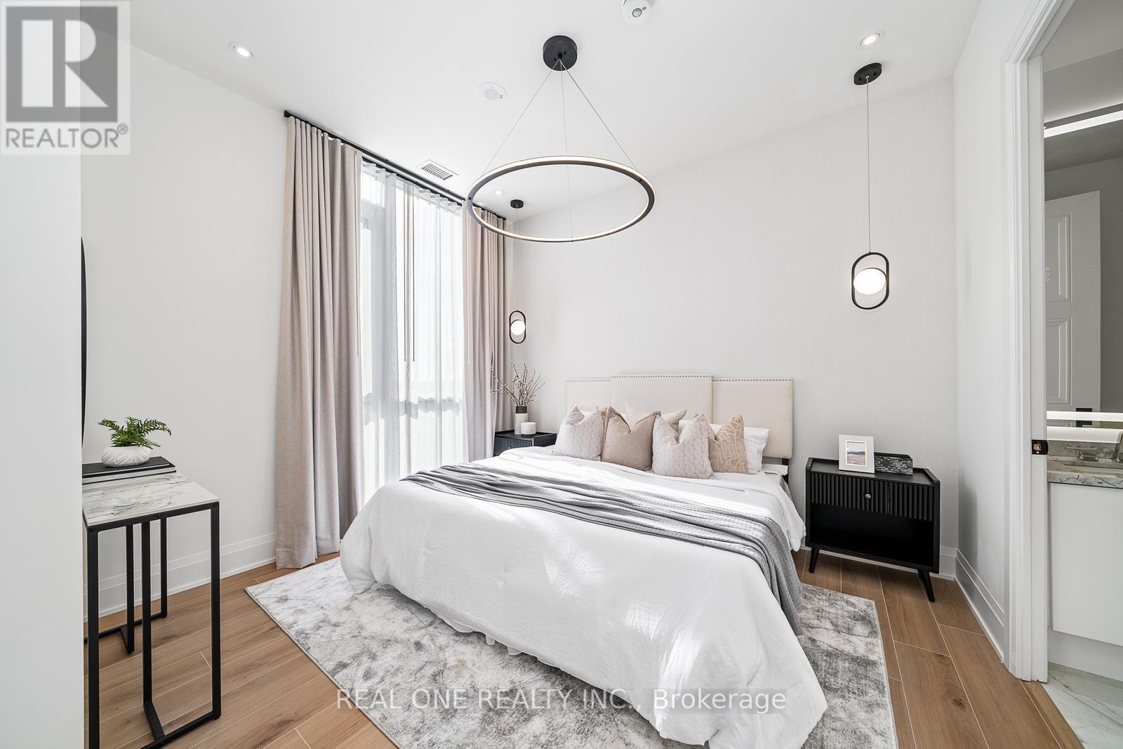 814 - 509 Dundas Street W, Oakville, Ontario  L6M 4M2 - Photo 23 - W12201391