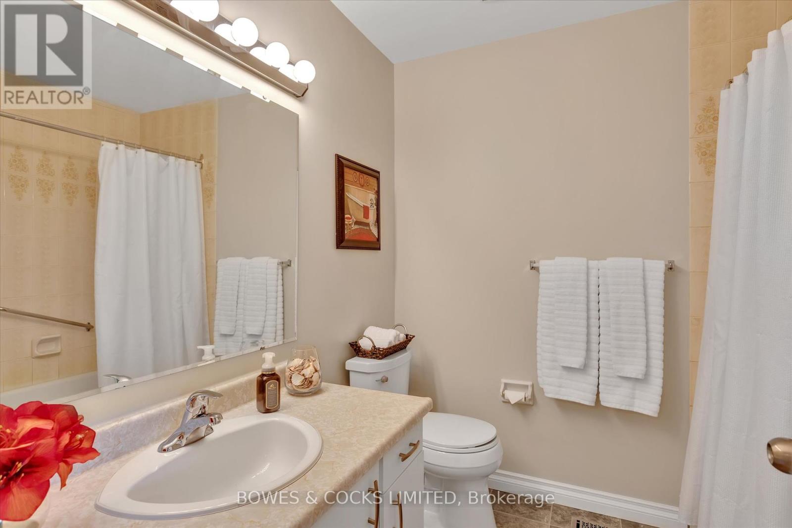 1958 Bankside Drive, Peterborough (Monaghan), Ontario  K9K 1A4 - Photo 23 - X12201462