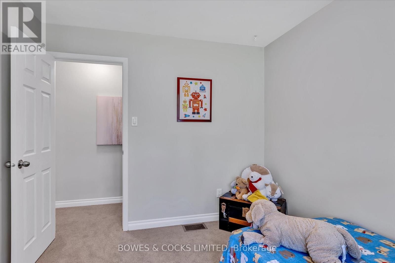 1958 Bankside Drive, Peterborough, Ontario  K9K 1A4 - Photo 25 - X12201462