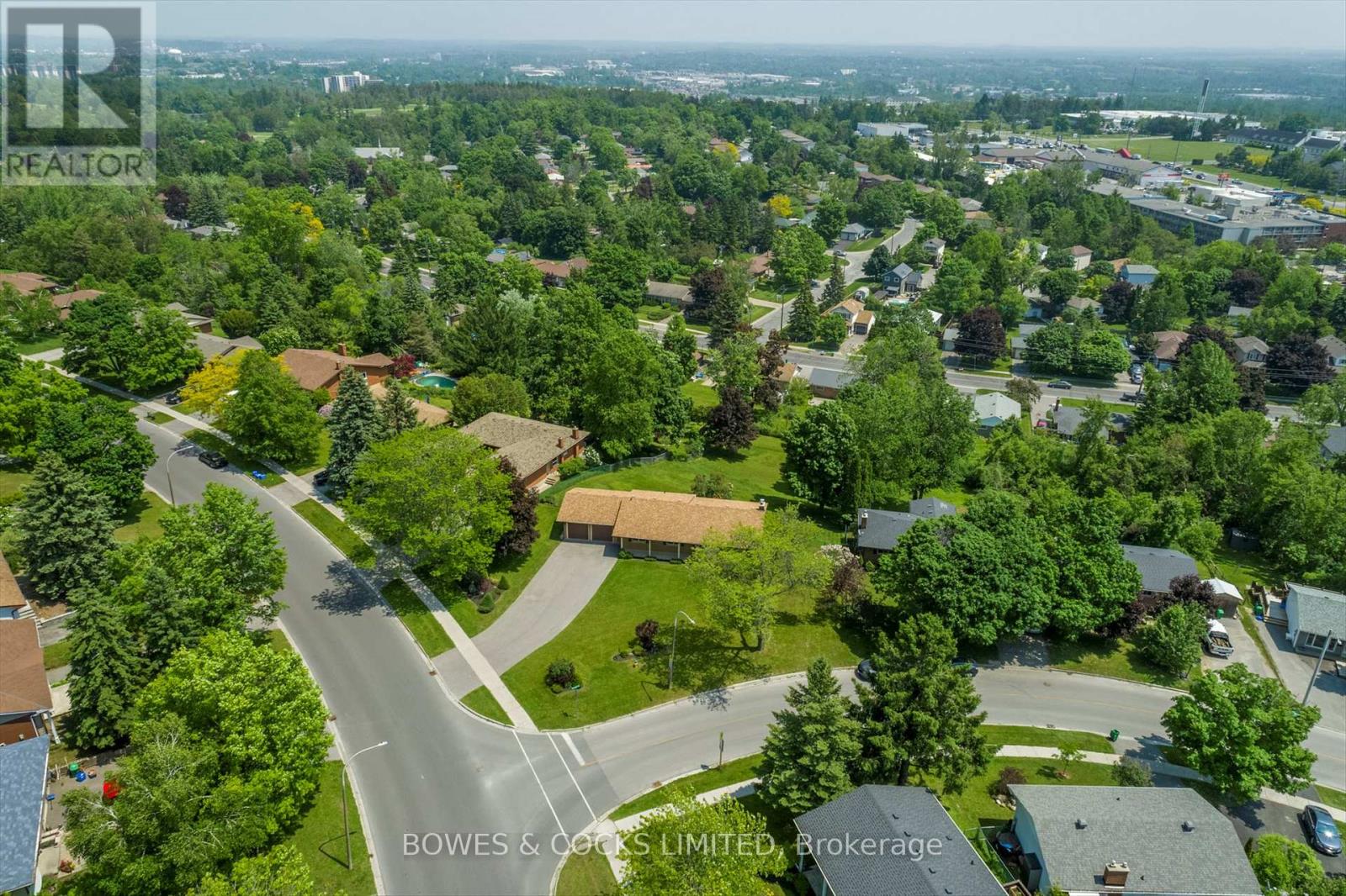1958 Bankside Drive, Peterborough (Monaghan), Ontario  K9K 1A4 - Photo 42 - X12201462
