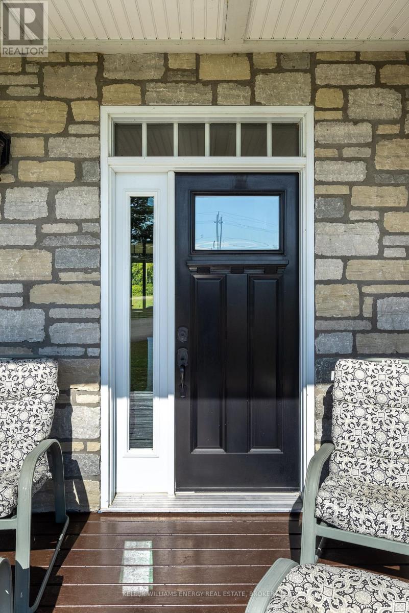 73 White Chapel Road, Prince Edward County, Ontario  K0K 2T0 - Photo 5 - X12201465