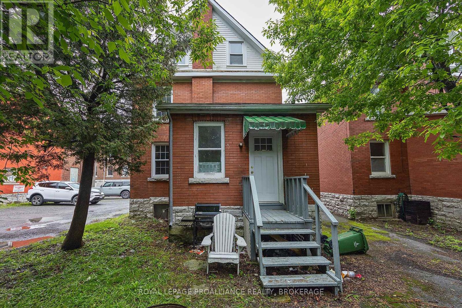 235 William Street, Kingston (Central City East), Ontario  K7L 2E5 - Photo 5 - X12201496