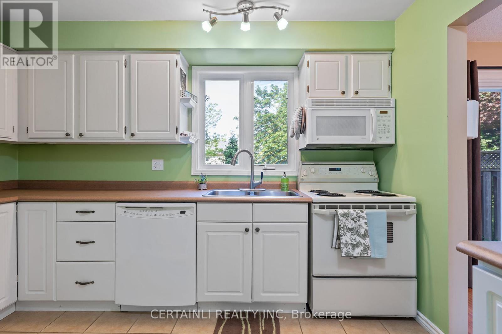 43 Ranchwood Crescent, London North, Ontario  N6G 3A1 - Photo 13 - X12201448