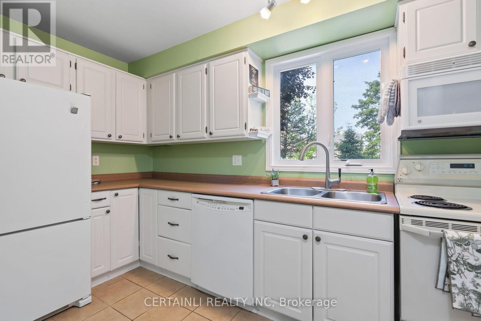 43 Ranchwood Crescent, London North, Ontario  N6G 3A1 - Photo 14 - X12201448