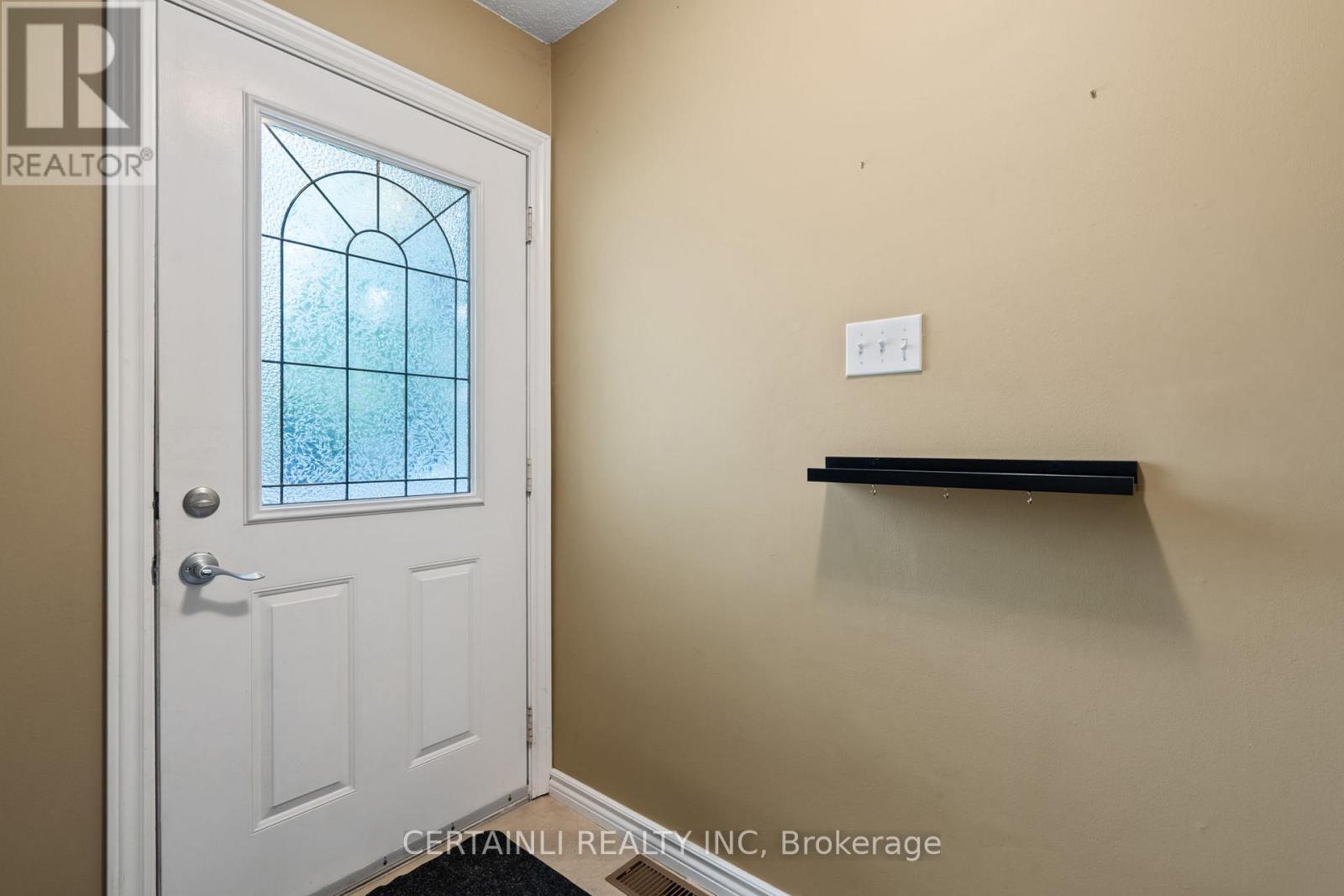 43 Ranchwood Crescent, London North, Ontario  N6G 3A1 - Photo 4 - X12201448