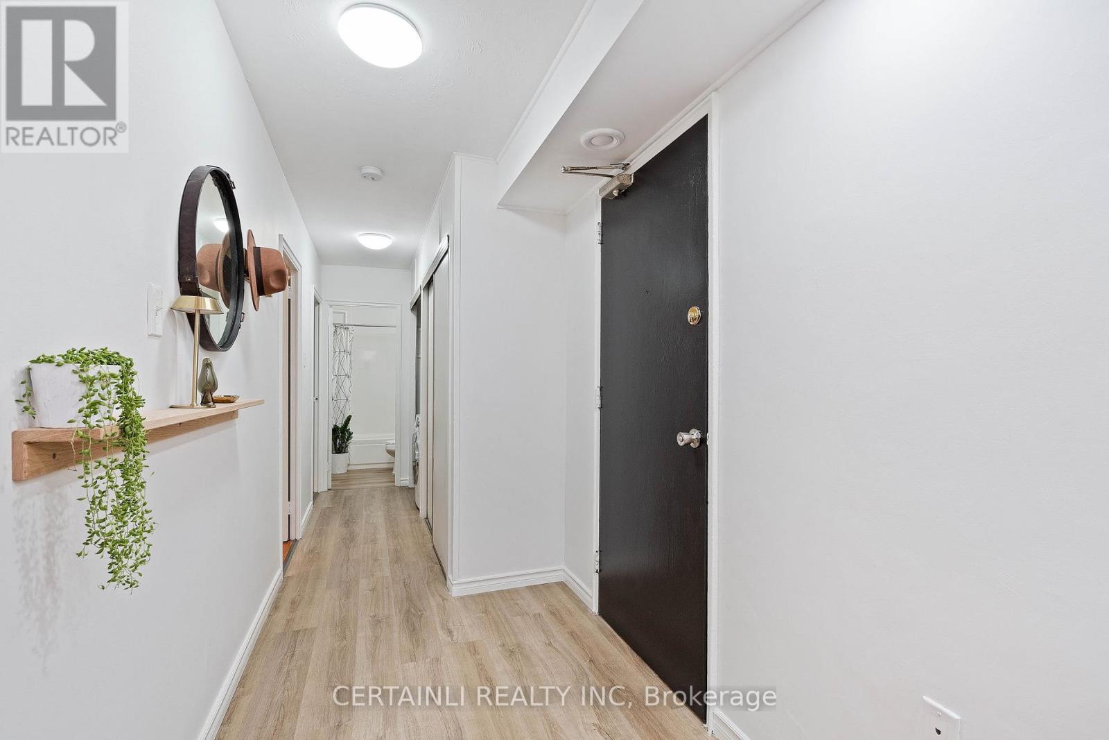 201 - 1172 Hamilton Road, London East, Ontario  N5W 1A9 - Photo 2 - X12201461