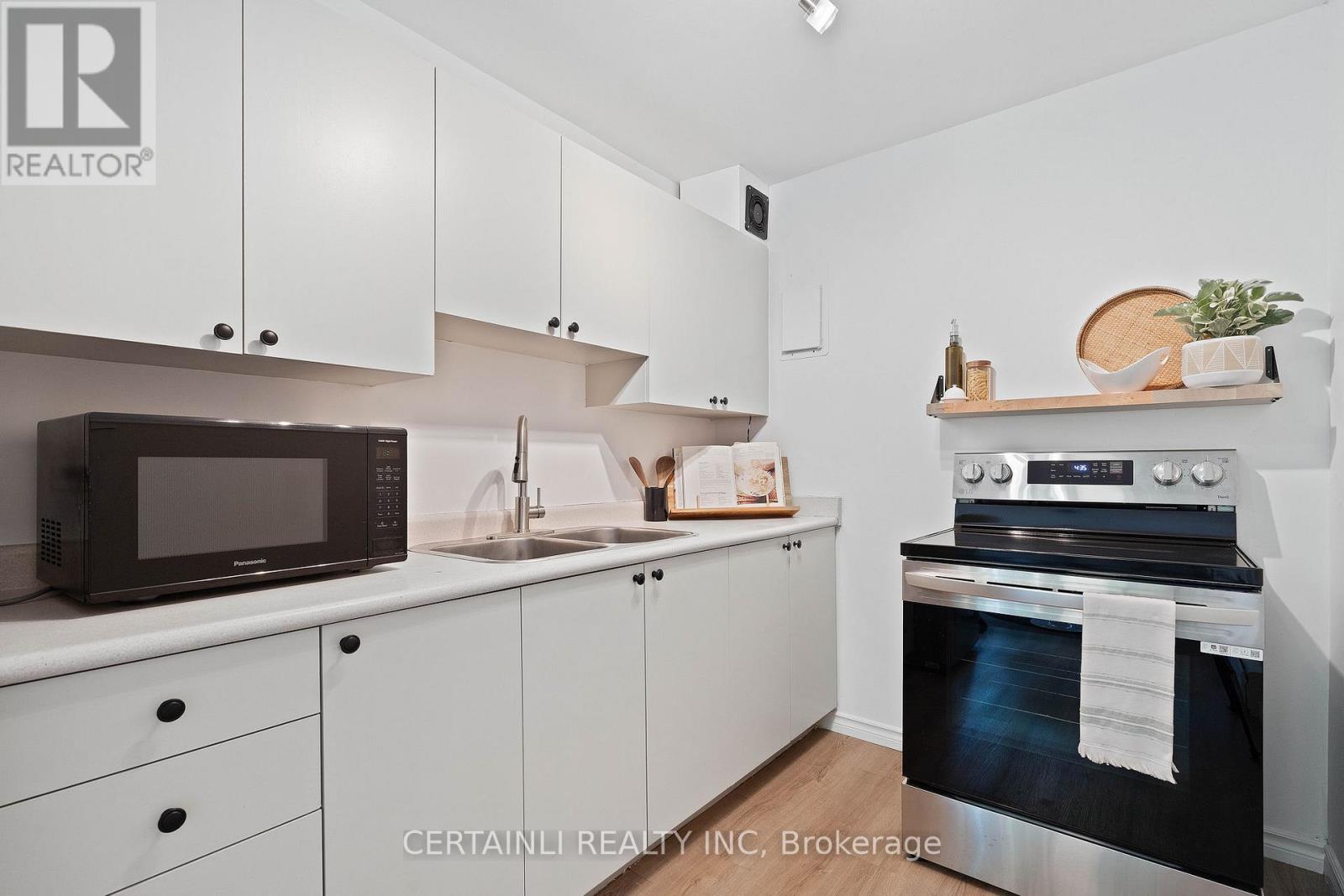 201 - 1172 Hamilton Road, London East, Ontario  N5W 1A9 - Photo 22 - X12201461