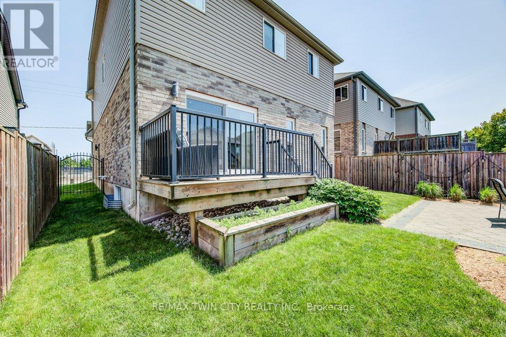 104 Catherine Street, Wilmot, Ontario  N3A 0B3 - Photo 44 - X12201359
