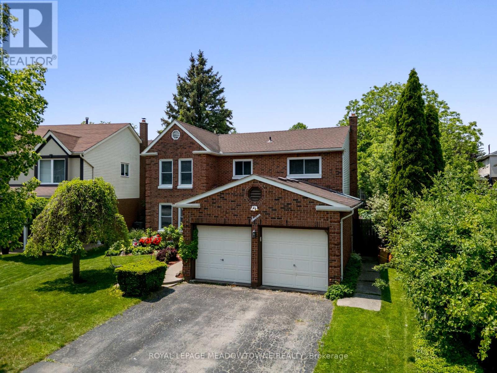 7 Deerwood Crescent, Kitchener, Ontario  N2N 1R4 - Photo 2 - X12201411