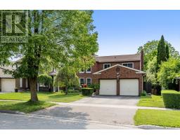 7 DEERWOOD CRESCENT, Kitchener, Ontario