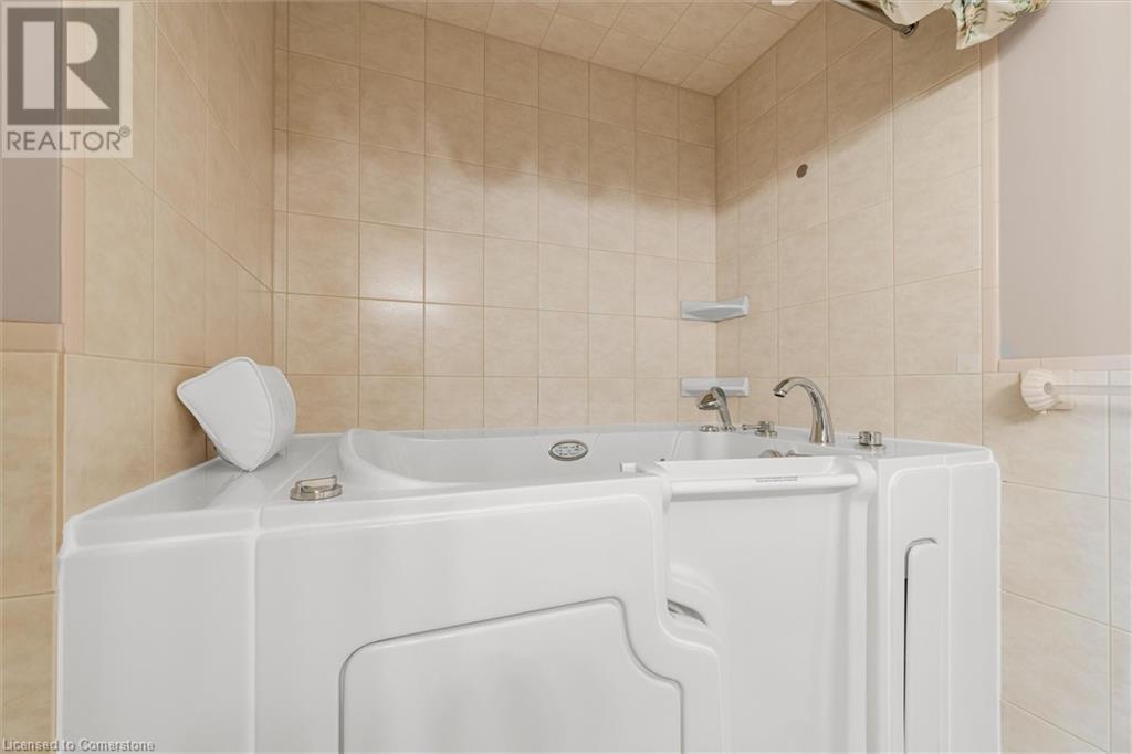 66 Chelmsford Place, Hamilton, Ontario  L8H 7T3 - Photo 10 - 40737611