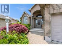 66 CHELMSFORD Place, Hamilton, Ontario